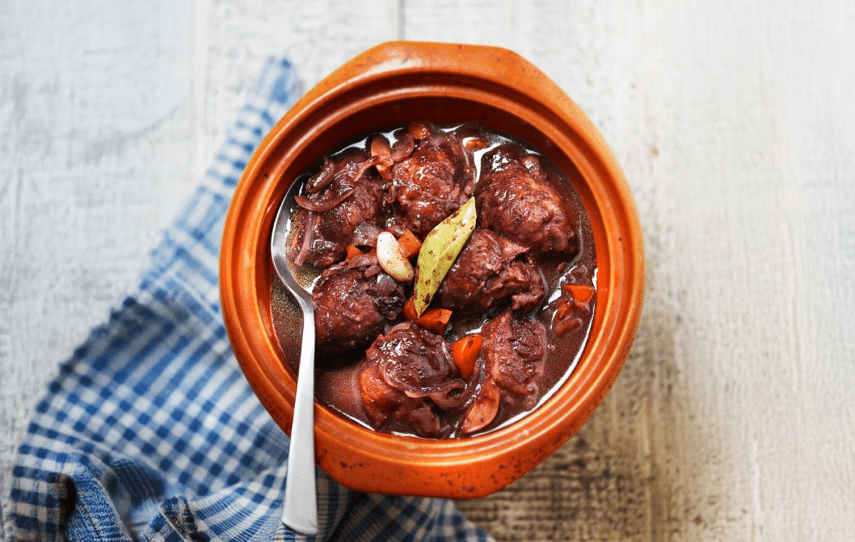 Mijoté de joues de porc au vin rouge